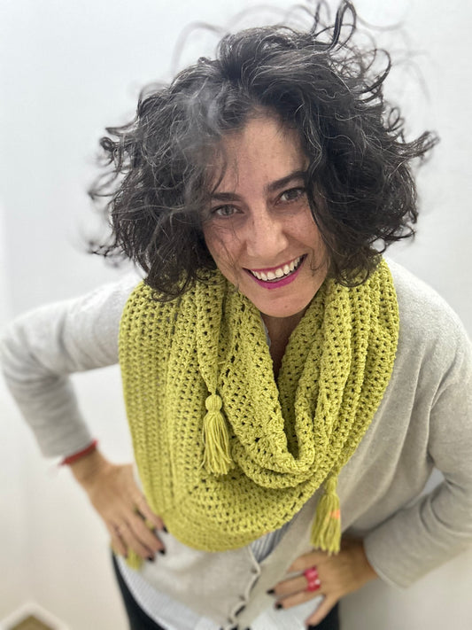 Pico de crochet hecho a mano verde lima