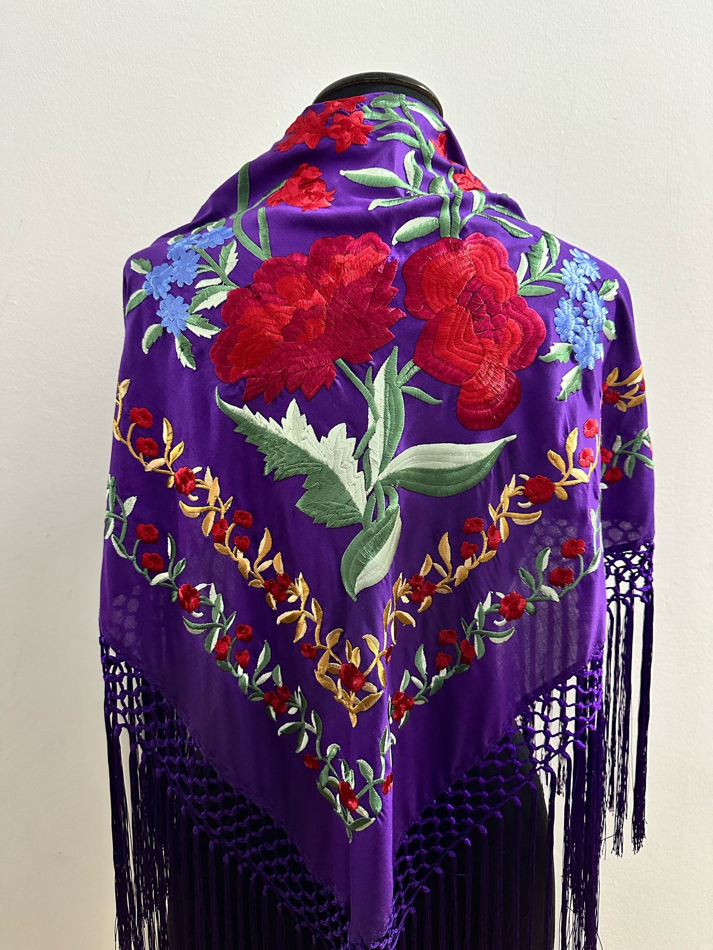 Mantón morado
